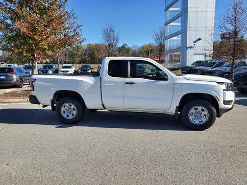 2025 Nissan Frontier S