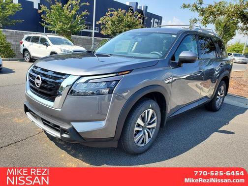 2025 Nissan Pathfinder SL FWD