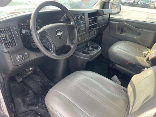 2016 Chevrolet Express 2500 LS