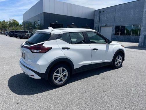 Fresh Powder 2025 Nissan Kicks S