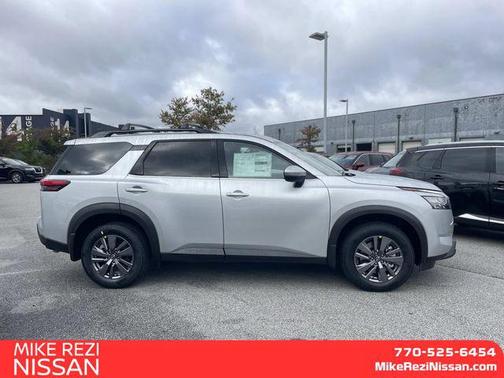 2025 Nissan Pathfinder SV FWD