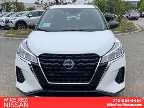 2025 Nissan Kicks S
