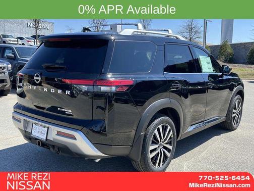 2025 Nissan Pathfinder Platinum 4WD