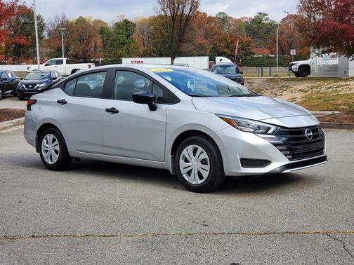 2025 Nissan Versa 1.6 S