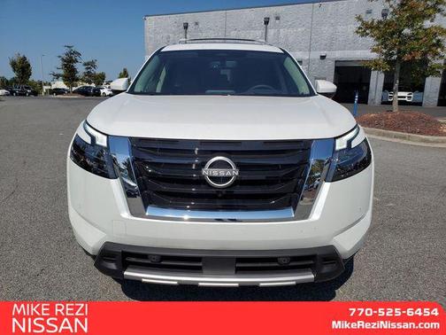 2025 Nissan Pathfinder Platinum 4WD