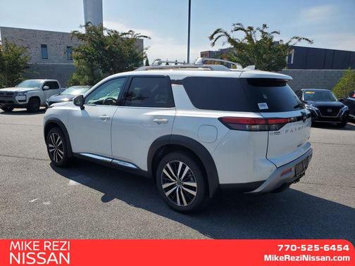 2025 Nissan Pathfinder Platinum 4WD