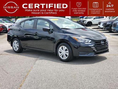 Super Black 2025 Nissan Versa 1.6 S