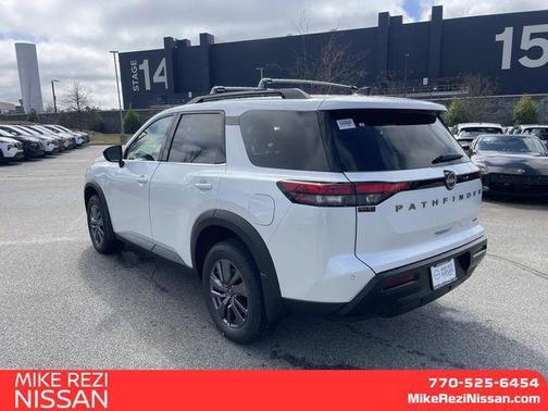 Everest White Pearl Tricoat 2026 Nissan Pathfinder SV