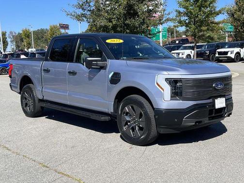 2022 Ford F-150 Lightning LARIAT