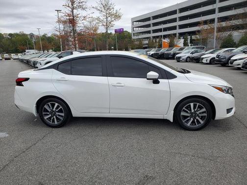 Aspen White 2025 Nissan Versa 1.6 SV