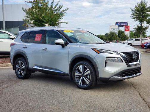 2022 Nissan Rogue SL