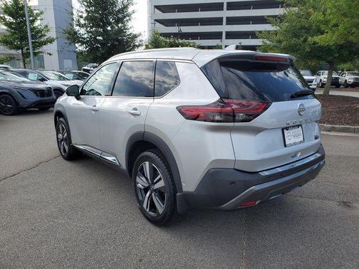 2022 Nissan Rogue SL