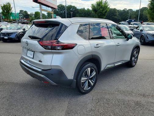 2022 Nissan Rogue SL