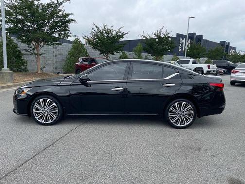 2023 Nissan Altima 2.5 SL
