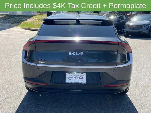 2022 Kia EV6 Light