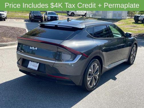 2022 Kia EV6 Light