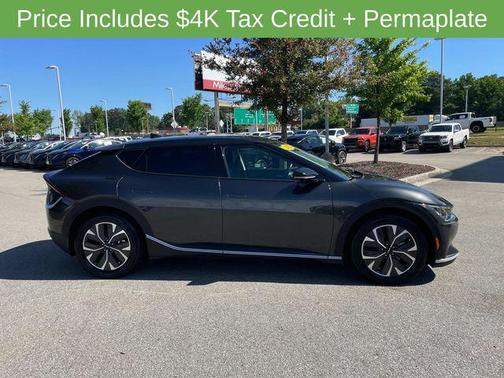 2022 Kia EV6 Light