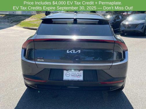 2022 Kia EV6 Light