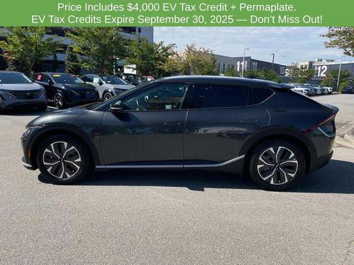 2022 Kia EV6 Light