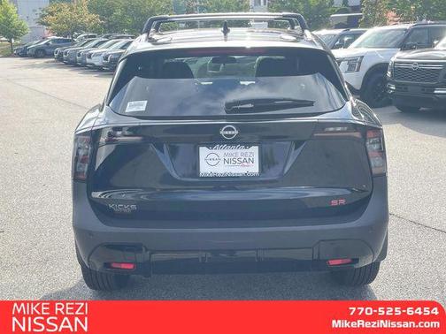2025 Nissan Kicks SR