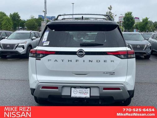 2025 Nissan Pathfinder Platinum 4WD