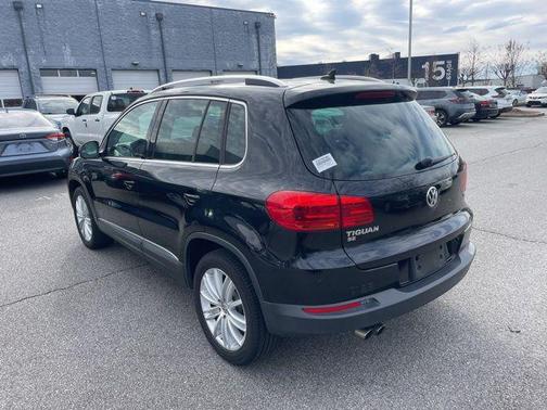 2016 Volkswagen Tiguan SE