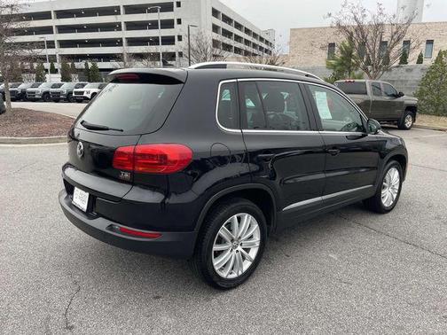 2016 Volkswagen Tiguan SE