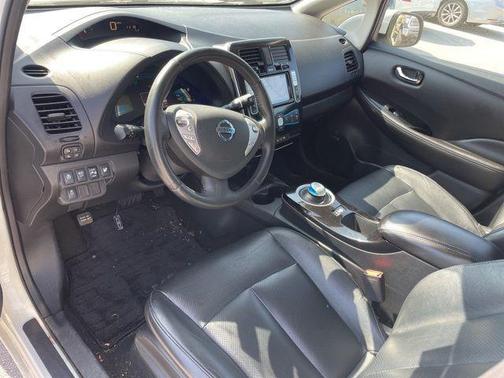 Glacier White 2015 Nissan Leaf SL