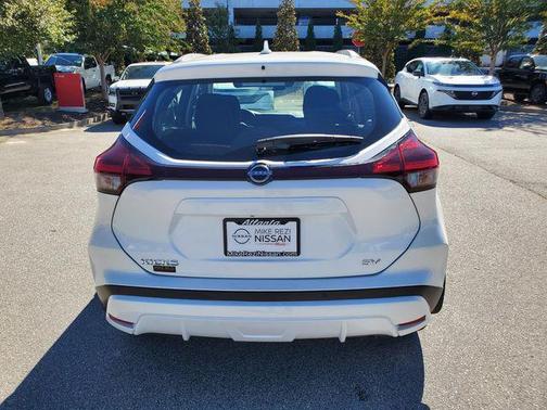 2023 Nissan Kicks SV