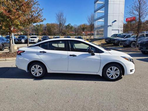 2025 Nissan Versa 1.6 S