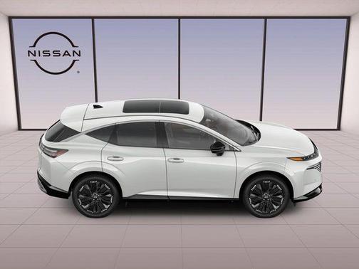 Everest White Pearl Tricoat 2026 Nissan Murano Platinum