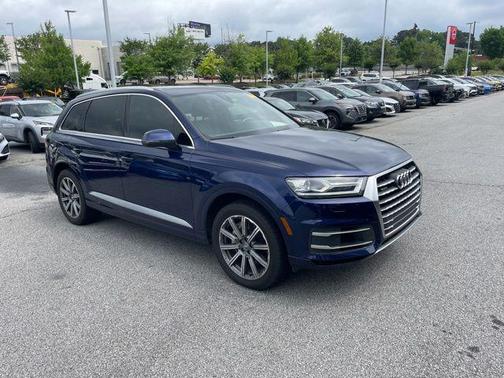 Navarra Blue Metallic 2019 Audi Q7 55 Premium