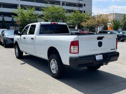 2023 RAM 3500 Tradesman Crew Cab 4x4 8' Box