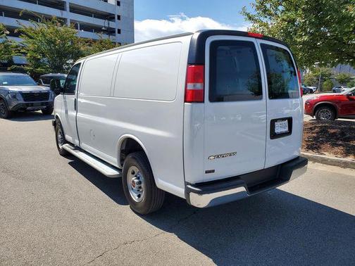 2024 Chevrolet Express 2500 RWD 2500 Regular Wheelbase WT
