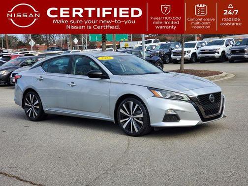 2022 Nissan Altima SR FWD