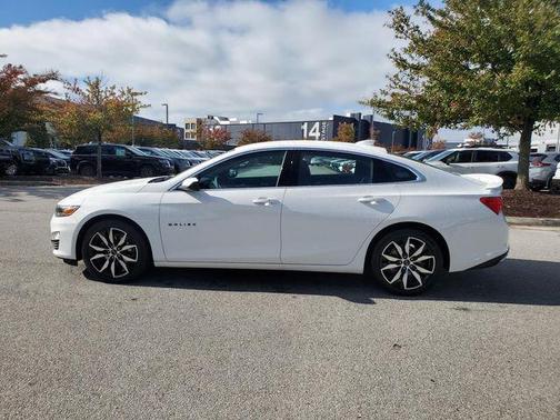 2025 Chevrolet Malibu FWD RS