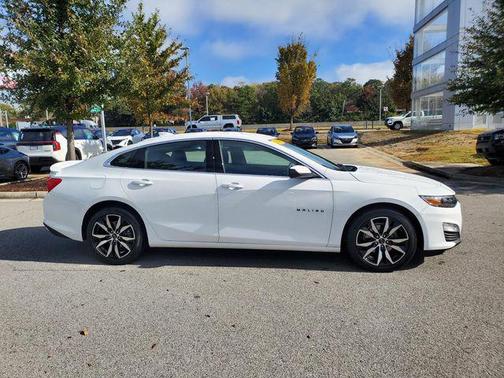 2025 Chevrolet Malibu FWD RS
