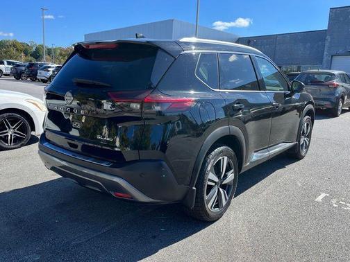2022 Nissan Rogue SL