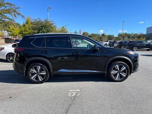 2022 Nissan Rogue SL