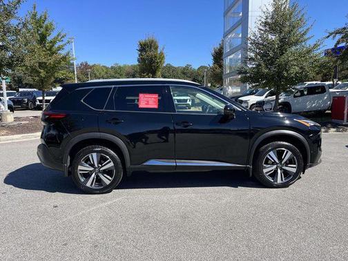2022 Nissan Rogue SL