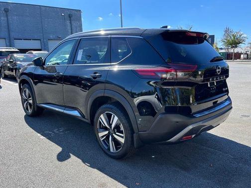 2022 Nissan Rogue SL