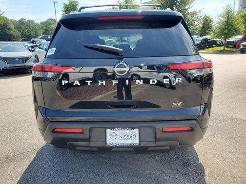2022 Nissan Pathfinder SV 2WD