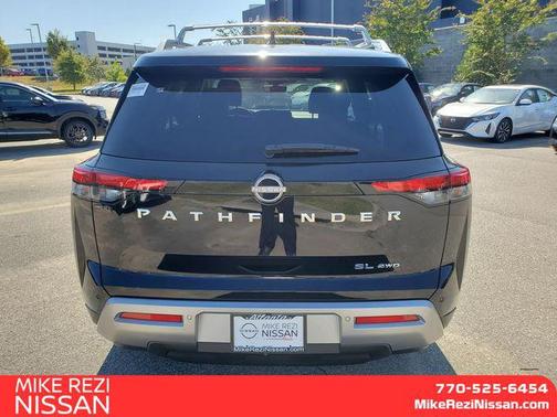 2025 Nissan Pathfinder SL 4WD