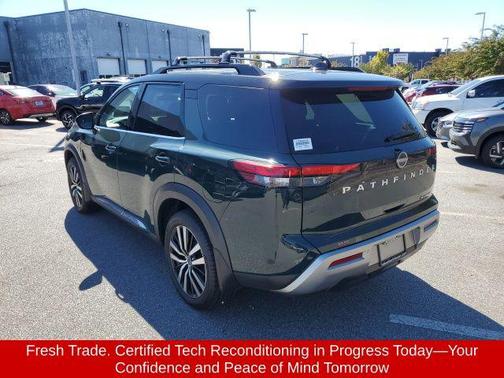 2023 Nissan Pathfinder Platinum FWD