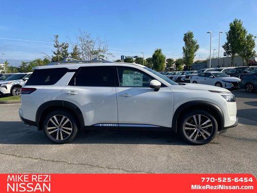 2025 Nissan Pathfinder Platinum FWD