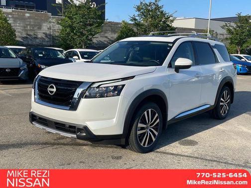 2025 Nissan Pathfinder Platinum FWD