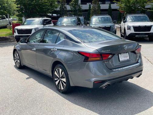 2022 Nissan Altima 2.5 SL