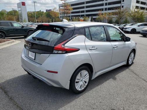 2025 Nissan Leaf S