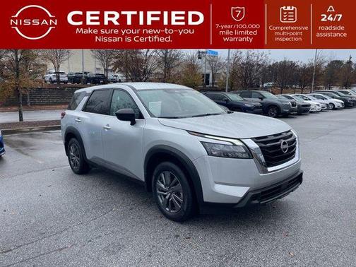 2023 Nissan Pathfinder S FWD