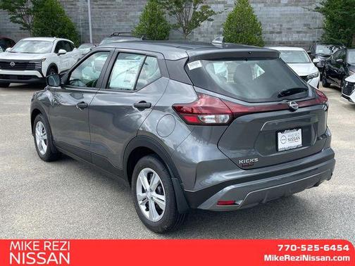 2025 Nissan Kicks S